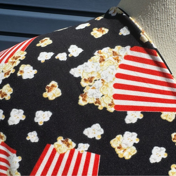 EUC LuLaRoe Popcorn Leggings TC Tall & Curvy L XL 2XL - Picture 2 of 5